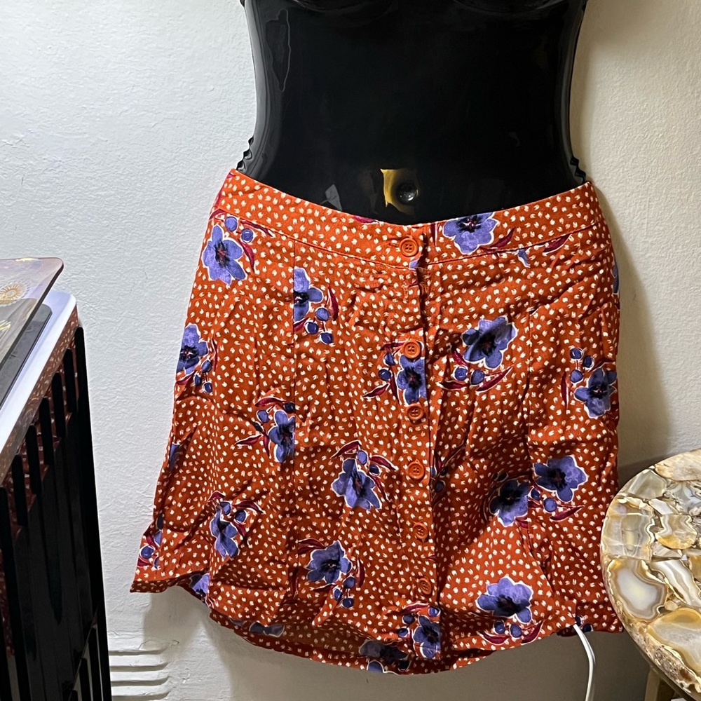 FOREVER21 floral button front mini skirt flare A-line romcom core